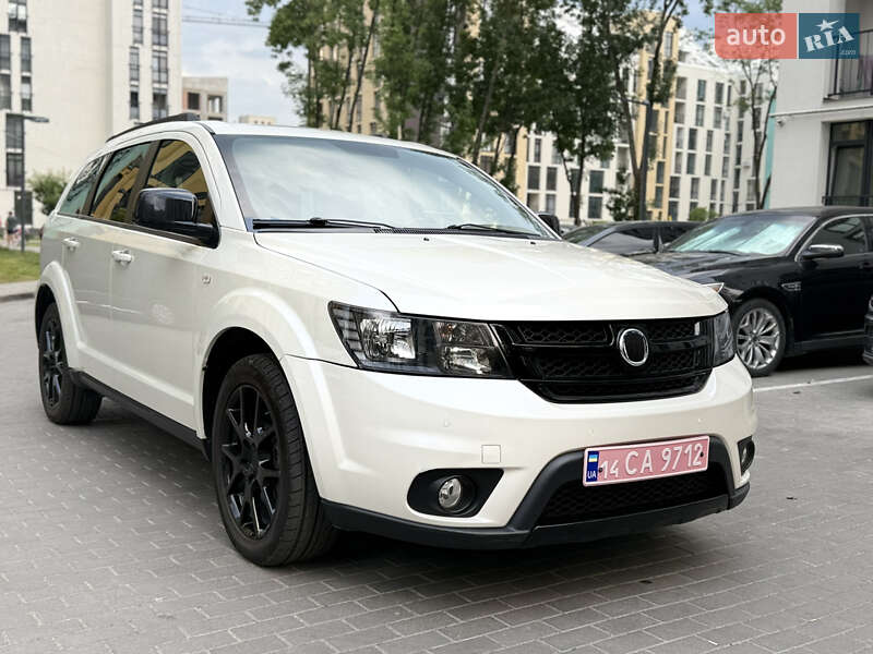Позашляховик / Кросовер Fiat Freemont 2014 в Львові