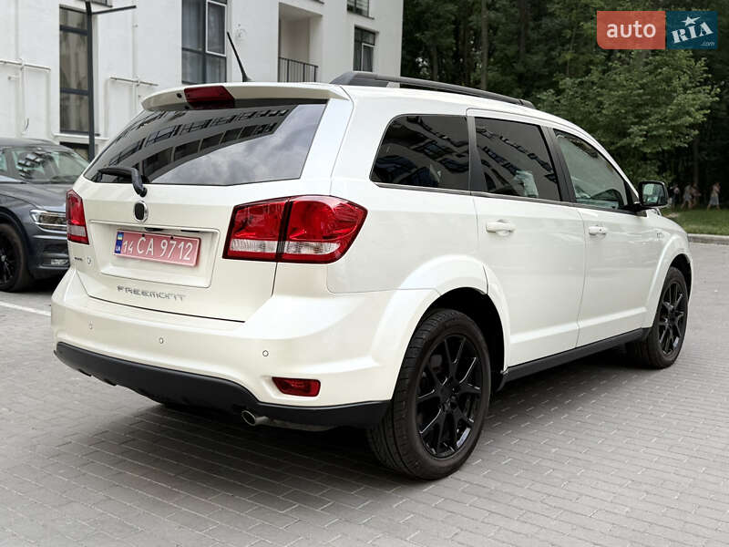 Позашляховик / Кросовер Fiat Freemont 2014 в Львові