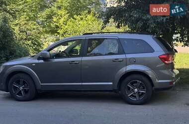 Позашляховик / Кросовер Fiat Freemont 2012 в 