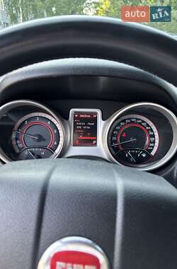 Внедорожник / Кроссовер Fiat Freemont 2012 в 