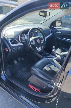 Позашляховик / Кросовер Fiat Freemont 2013 в 