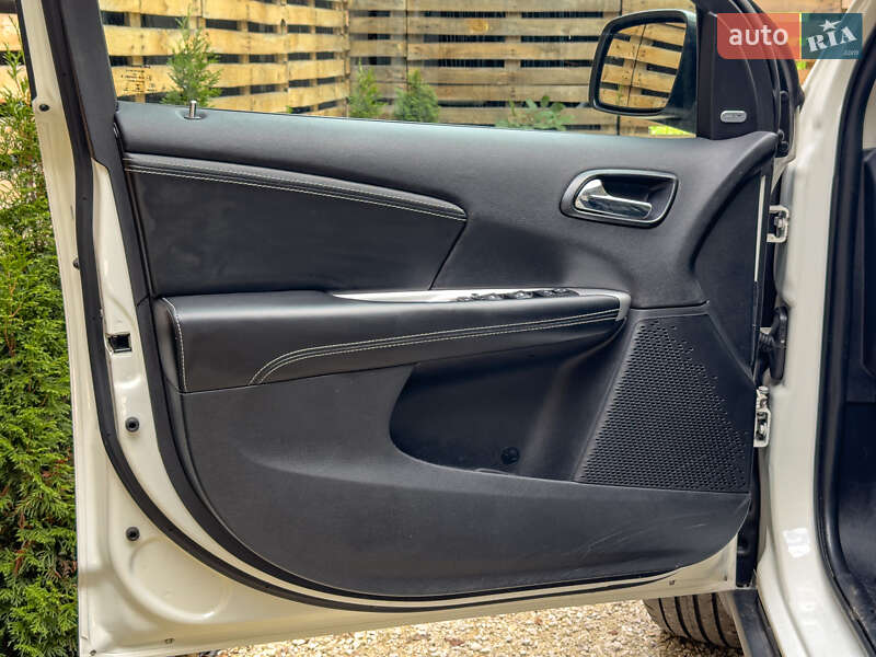 Позашляховик / Кросовер Fiat Freemont 2015 в Бродах