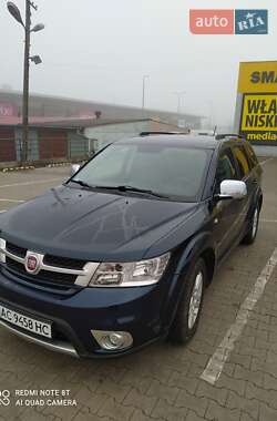 Позашляховик / Кросовер Fiat Freemont 2013 в 
