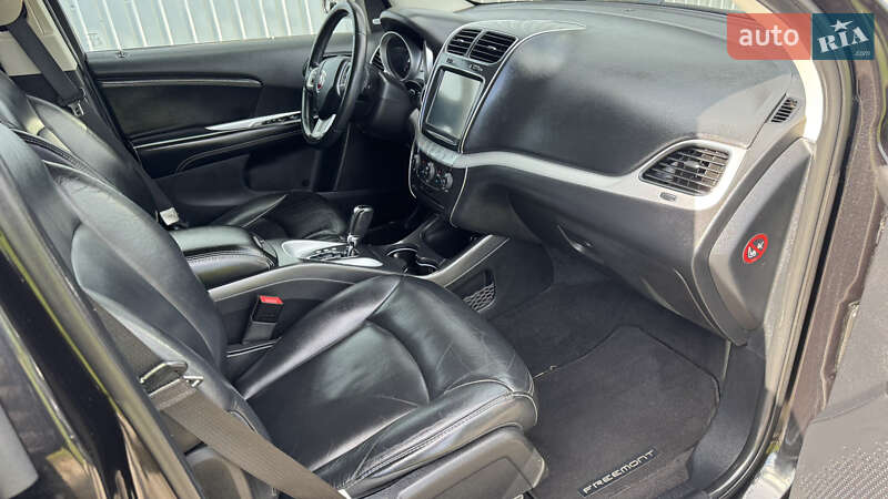 Позашляховик / Кросовер Fiat Freemont 2014 в Києві фото 45 Позашляховик / Кросовер Fiat Freemont 2014 в Києві