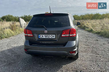 Внедорожник / Кроссовер Fiat Freemont 2014 в 