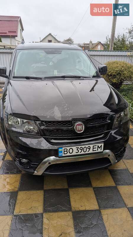 Внедорожник / Кроссовер Fiat Freemont 2014 в 