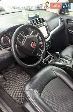 Внедорожник / Кроссовер Fiat Freemont 2014 в 
