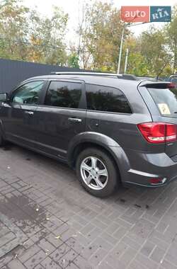 Позашляховик / Кросовер Fiat Freemont 2014 в  фото 5 Позашляховик / Кросовер Fiat Freemont 2014 в