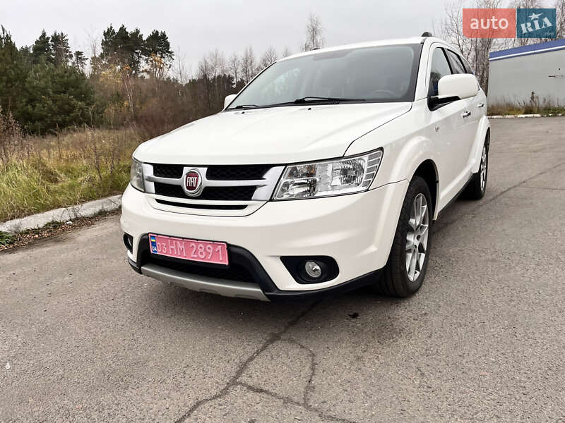 Позашляховик / Кросовер Fiat Freemont 2015 в Радивиліві