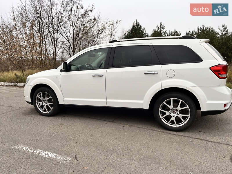 Позашляховик / Кросовер Fiat Freemont 2015 в Радивиліві