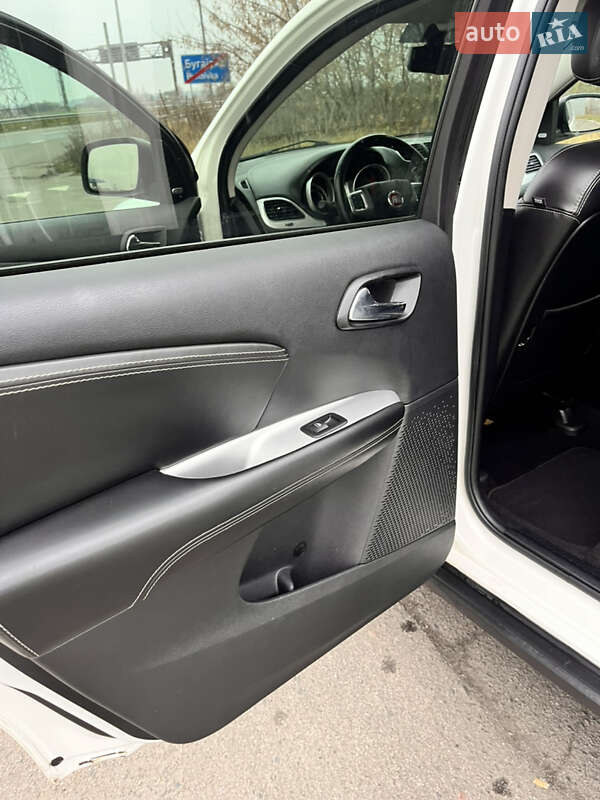 Позашляховик / Кросовер Fiat Freemont 2015 в Радивиліві фото 32 Позашляховик / Кросовер Fiat Freemont 2015 в Радивиліві