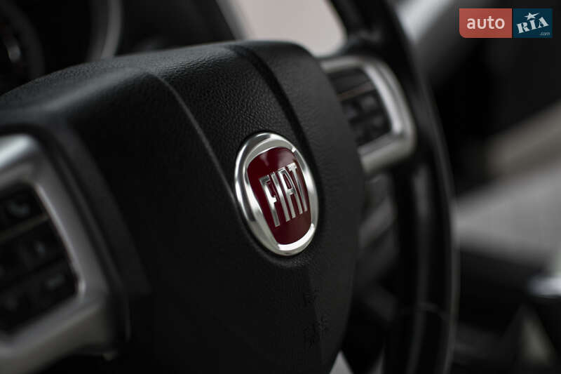 Позашляховик / Кросовер Fiat Freemont 2013 в Самборі