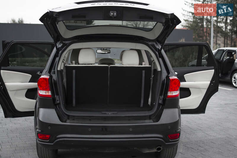 Позашляховик / Кросовер Fiat Freemont 2013 в Самборі