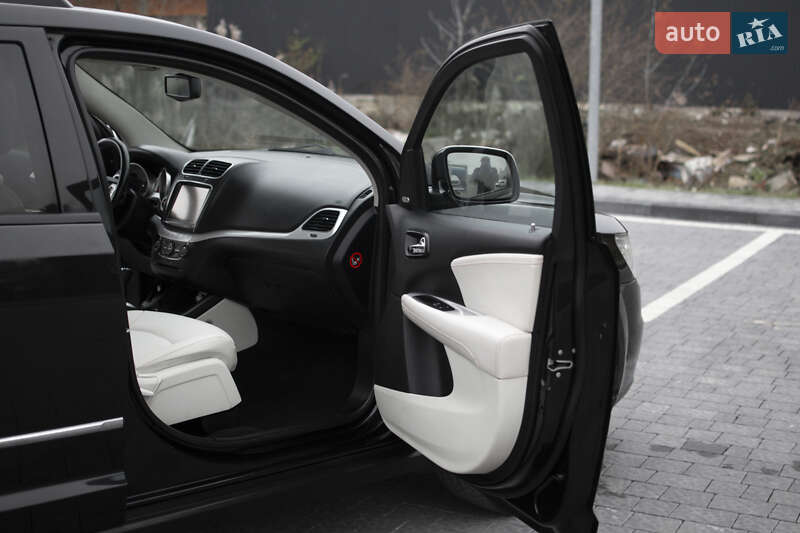 Позашляховик / Кросовер Fiat Freemont 2013 в Самборі