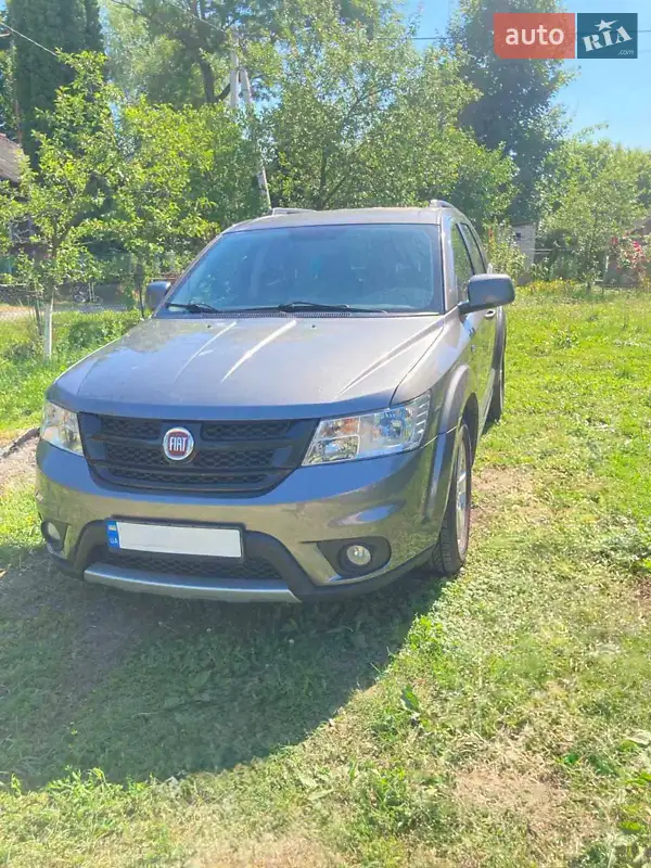 Fiat Freemont 2011