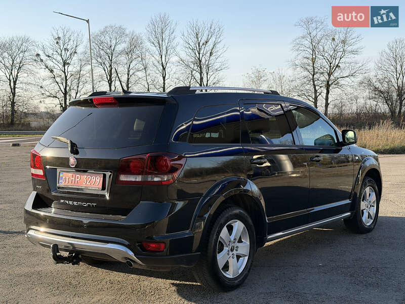 Позашляховик / Кросовер Fiat Freemont 2015 в Радивиліві