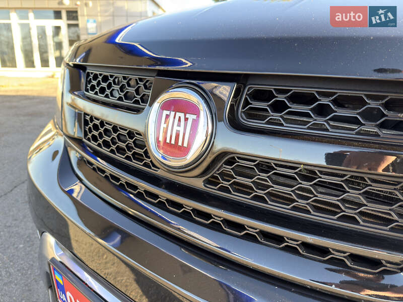 Позашляховик / Кросовер Fiat Freemont 2015 в Радивиліві