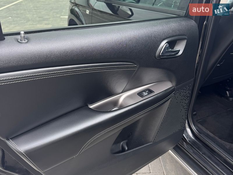 Позашляховик / Кросовер Fiat Freemont 2015 в Луцьку