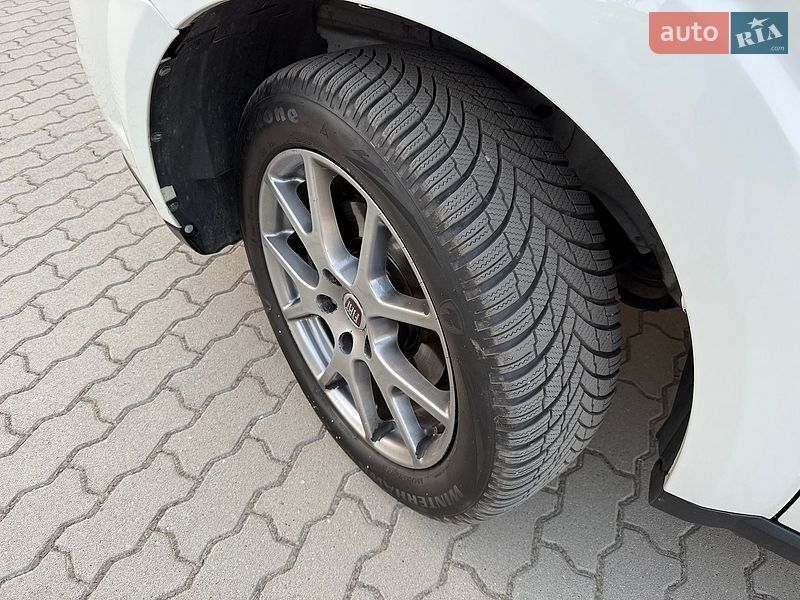 Позашляховик / Кросовер Fiat Freemont 2015 в Бродах