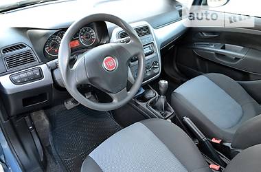 Хэтчбек Fiat Grande Punto 2011 в Киеве