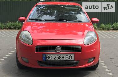 Хэтчбек Fiat Grande Punto 2011 в Киеве