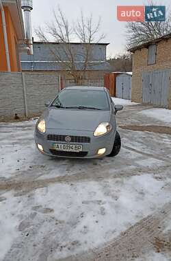 Хэтчбек Fiat Grande Punto 2010 в 