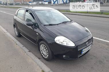 Хетчбек Fiat Grande Punto 2011 в 