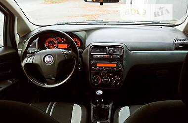 Хэтчбек Fiat Grande Punto 2009 в Киеве