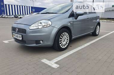 Хэтчбек Fiat Grande Punto 2010 в Сумах