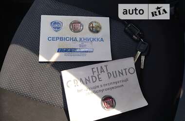 Хэтчбек Fiat Grande Punto 2011 в Киеве