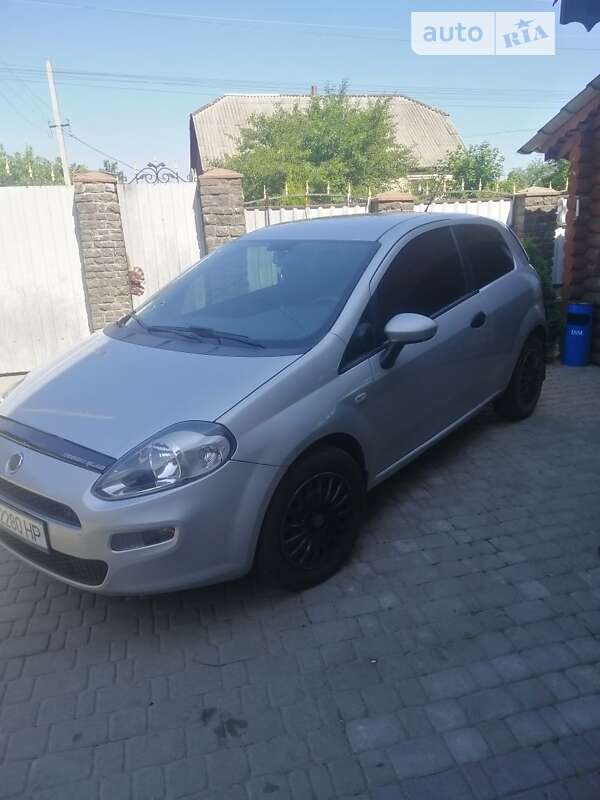 Хетчбек Fiat Grande Punto 2012 в Радомишлі