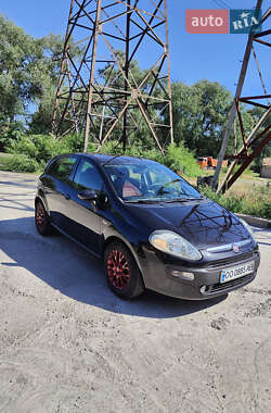 Fiat Grande Punto 2011 Fiat Grande Punto 2011