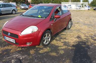 Хэтчбек Fiat Grande Punto 2006 в Буче