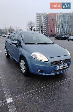 Хэтчбек Fiat Grande Punto 2011 в Киеве