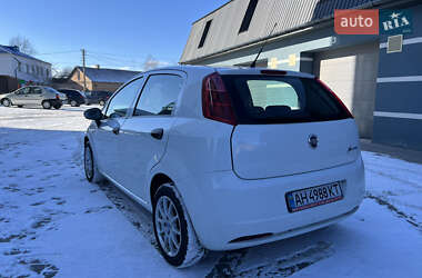 Хэтчбек Fiat Grande Punto 2011 в Изяславе