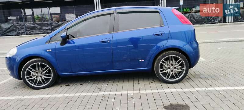 Хетчбек Fiat Grande Punto 2006 в Первомайську