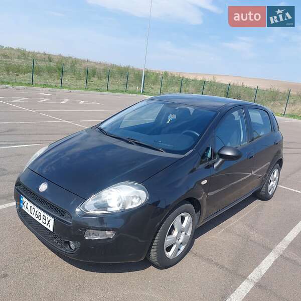 Хэтчбек Fiat Grande Punto 2012 в Ровно