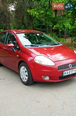 Хетчбек Fiat Grande Punto 2006 в 
