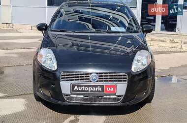Хетчбек Fiat Grande Punto 2006 в 