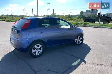 Хэтчбек Fiat Grande Punto 2009 в 