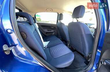 Хэтчбек Fiat Grande Punto 2009 в 