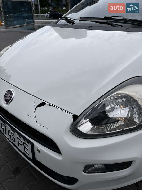 Хэтчбек Fiat Grande Punto 2012 в Киеве