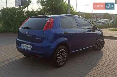 Хэтчбек Fiat Grande Punto 2009 в 