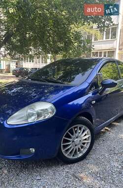 Хэтчбек Fiat Grande Punto 2007 в 