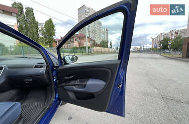 Хэтчбек Fiat Grande Punto 2009 в 