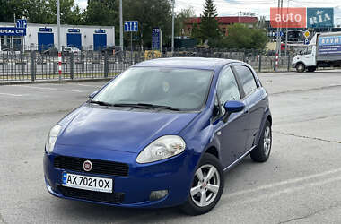 Хэтчбек Fiat Grande Punto 2009 в 