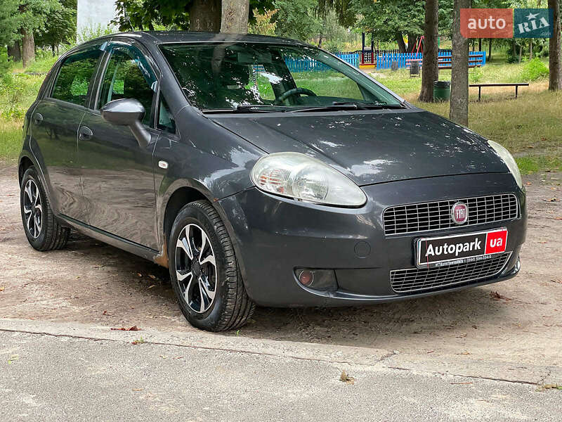 Хэтчбек Fiat Grande Punto 2011 в Киеве