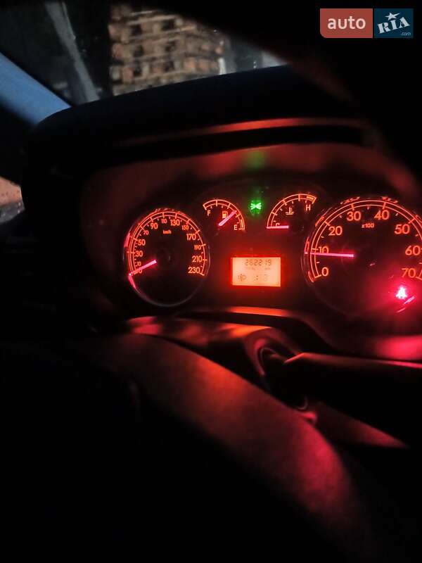 Хетчбек Fiat Grande Punto 2012 в Тернополі