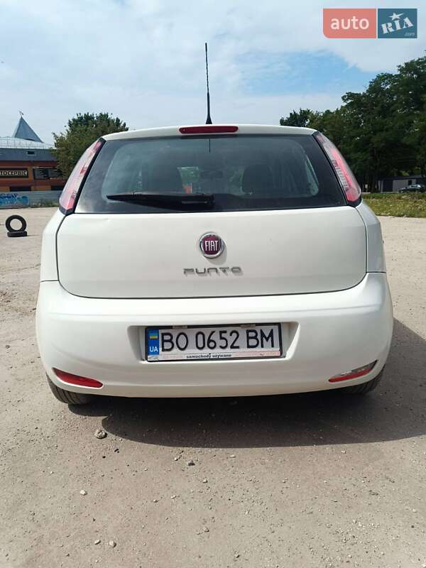Хетчбек Fiat Grande Punto 2012 в Тернополі