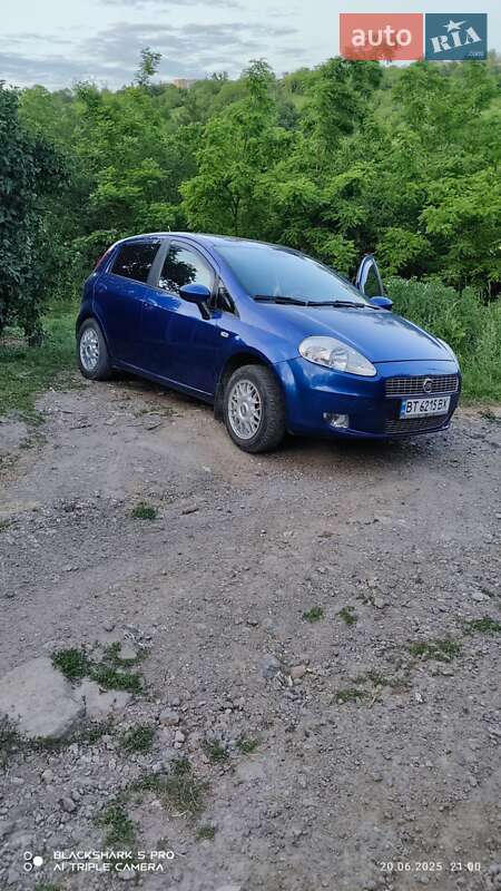 Хэтчбек Fiat Grande Punto 2006 в Мурованых Куриловцах